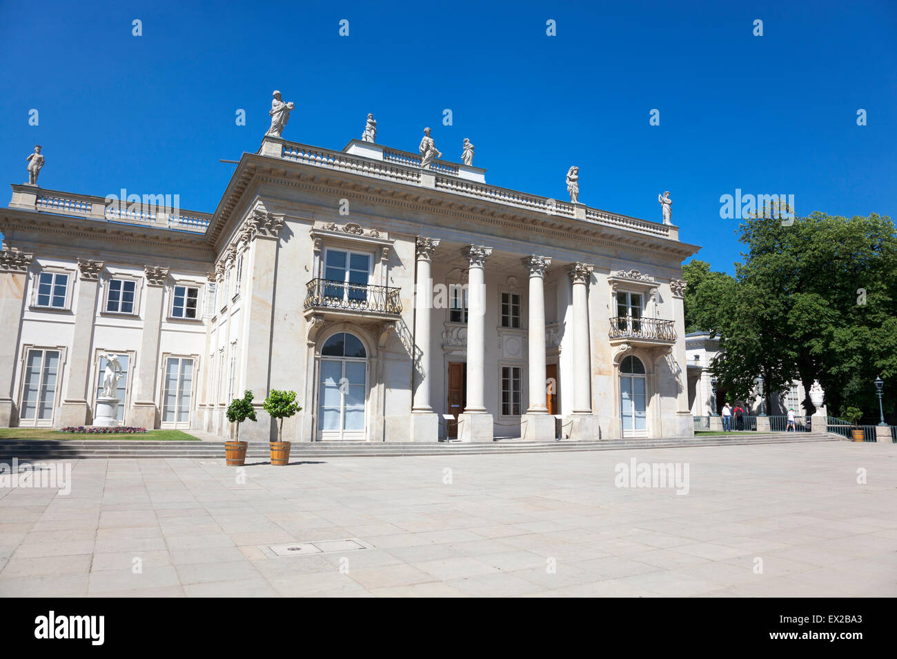 Palazzo sull'acqua nel Parco Lazienki, Varsavia, Polonia Foto Stock