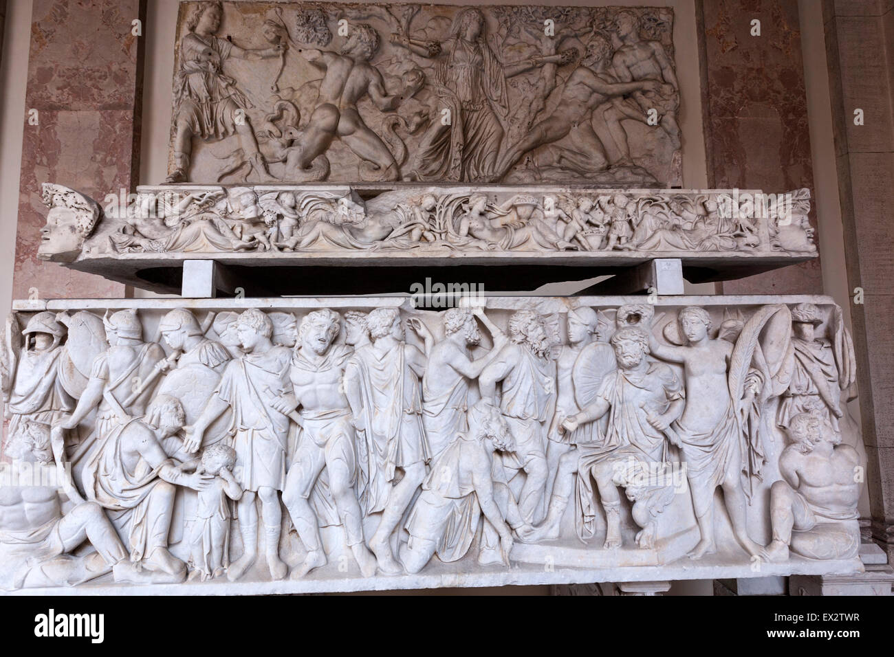 Sarcofago romano nel Museo Pio-Clementino, ai Musei Vaticani Musei Vaticani, Città del Vaticano. Foto Stock