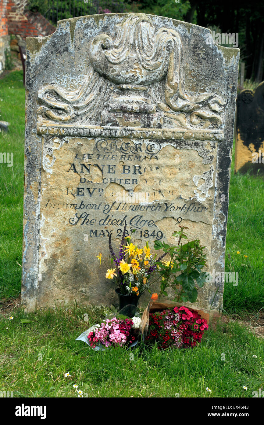 Anne Bronte pietra tombale, Scarborough, Yorkshire England Regno Unito sagrato, Inglese del XIX secolo il romanziere Foto Stock