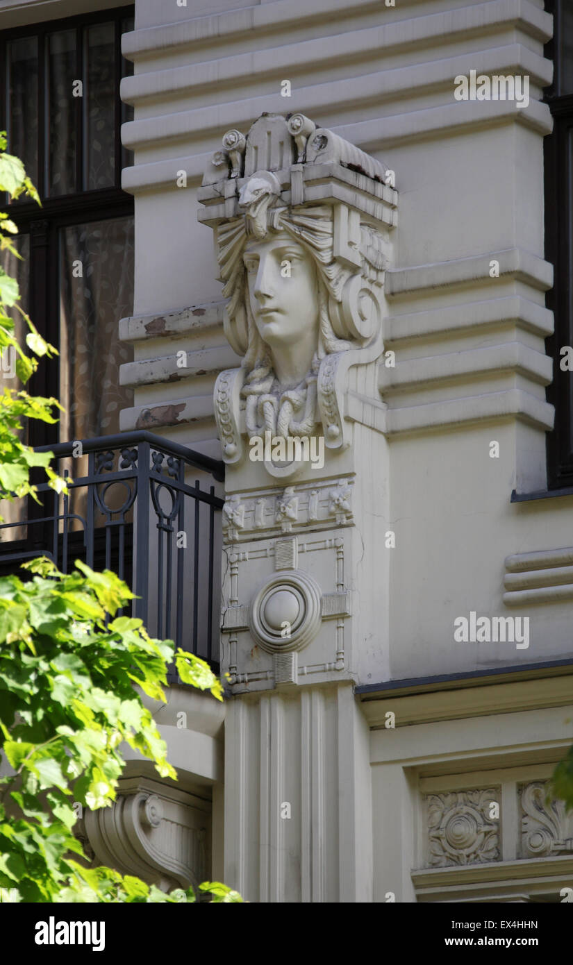 Architettura Art Nouveau di Mikhail Eisenstein a 8 Alberta Street in Riga Foto Stock