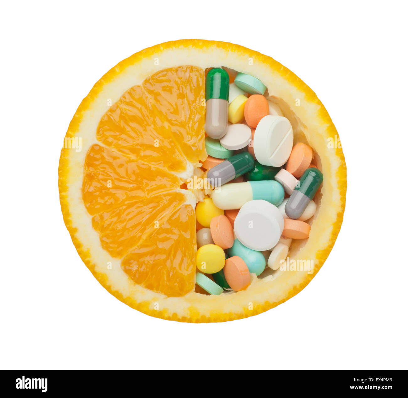 Pillole medicinali in un isolato di colore arancione su sfondo bianco Foto Stock