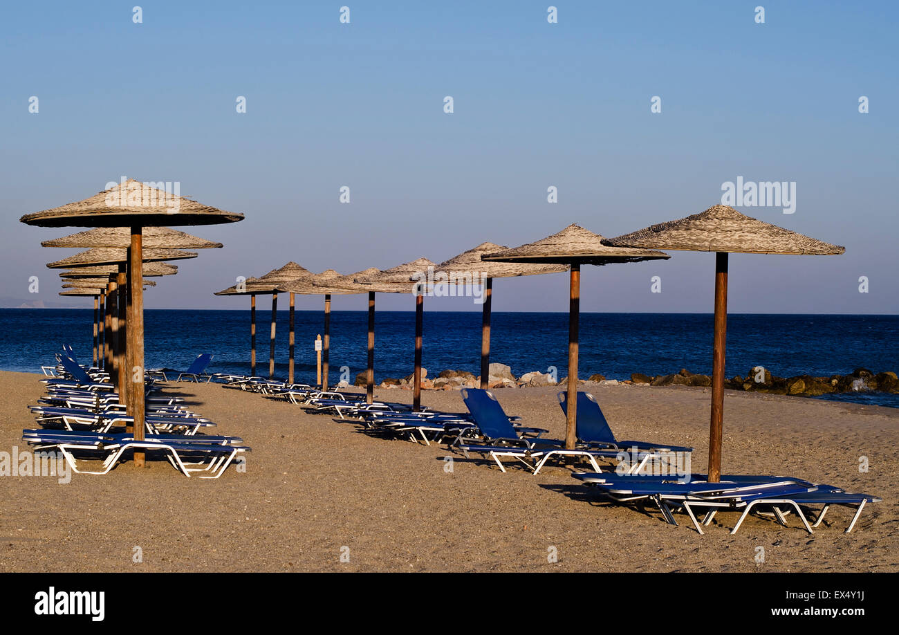 Ombrelloni in Grecia KOS, Lakitira resort. Foto Stock