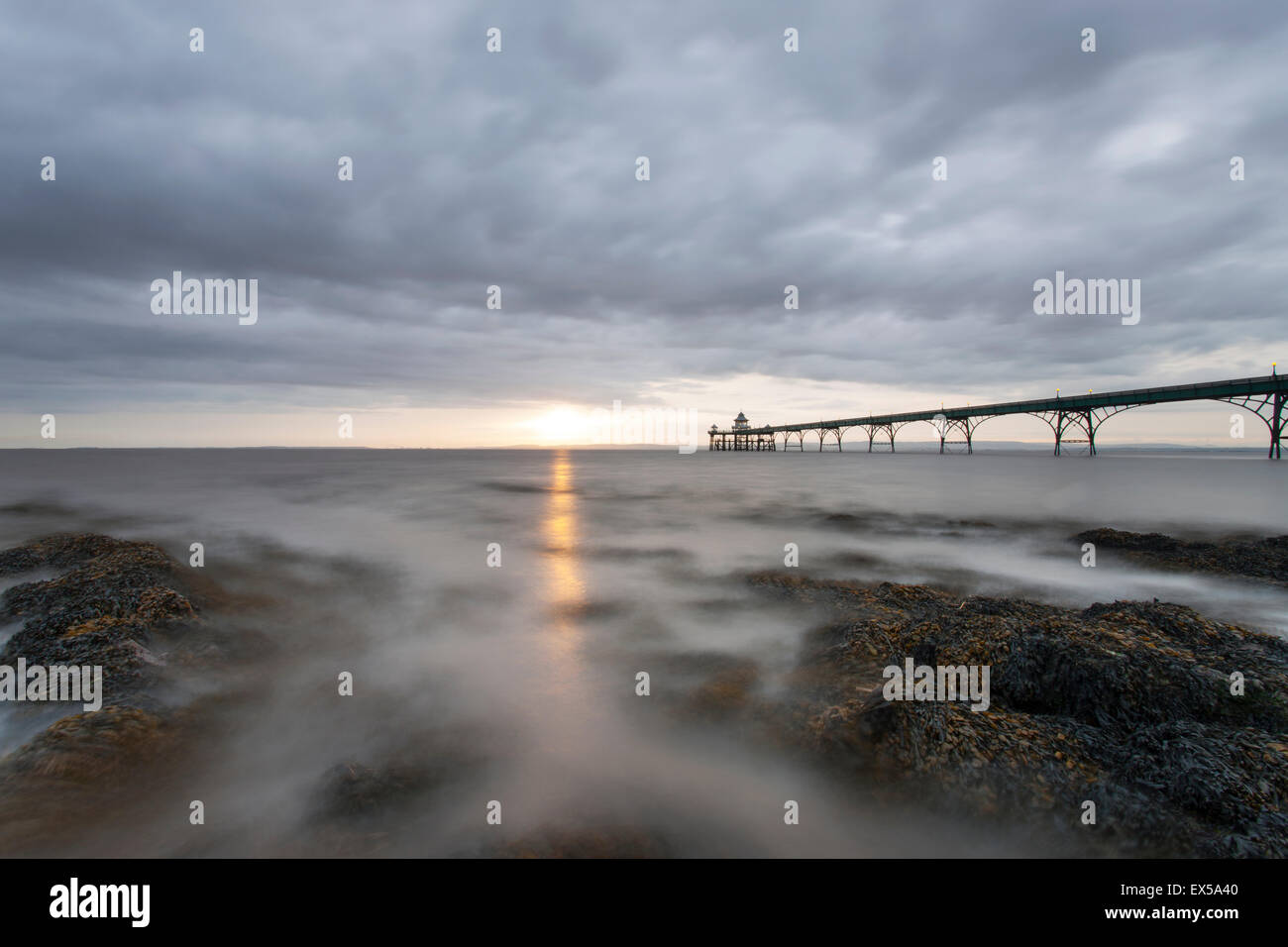 Una vista di Clevedon Pier Foto Stock