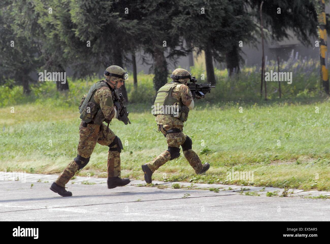 La NATO forza comune sede, esercito italiano, rangers di montagna del battaglione paracadutisti monte Cervino Foto Stock