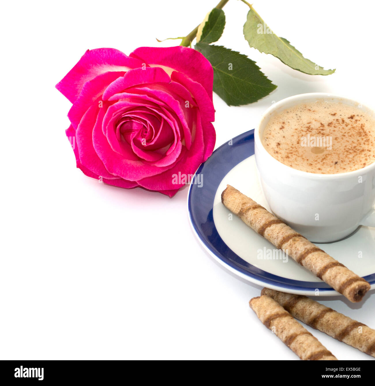 Rose e cappuccino close up Foto Stock