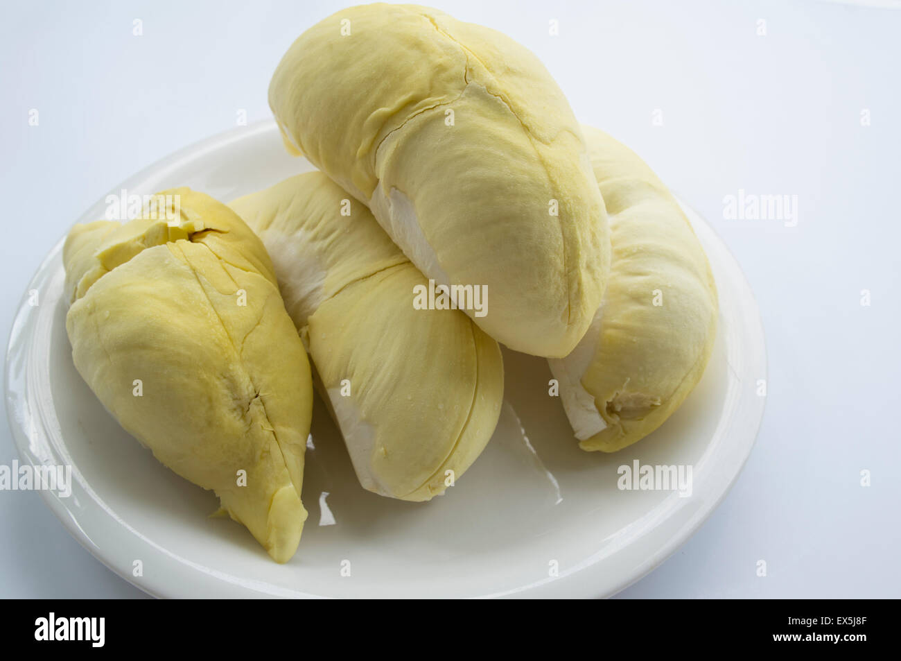 Durian sbucciare la frutta tropicale odore gustoso re Foto Stock