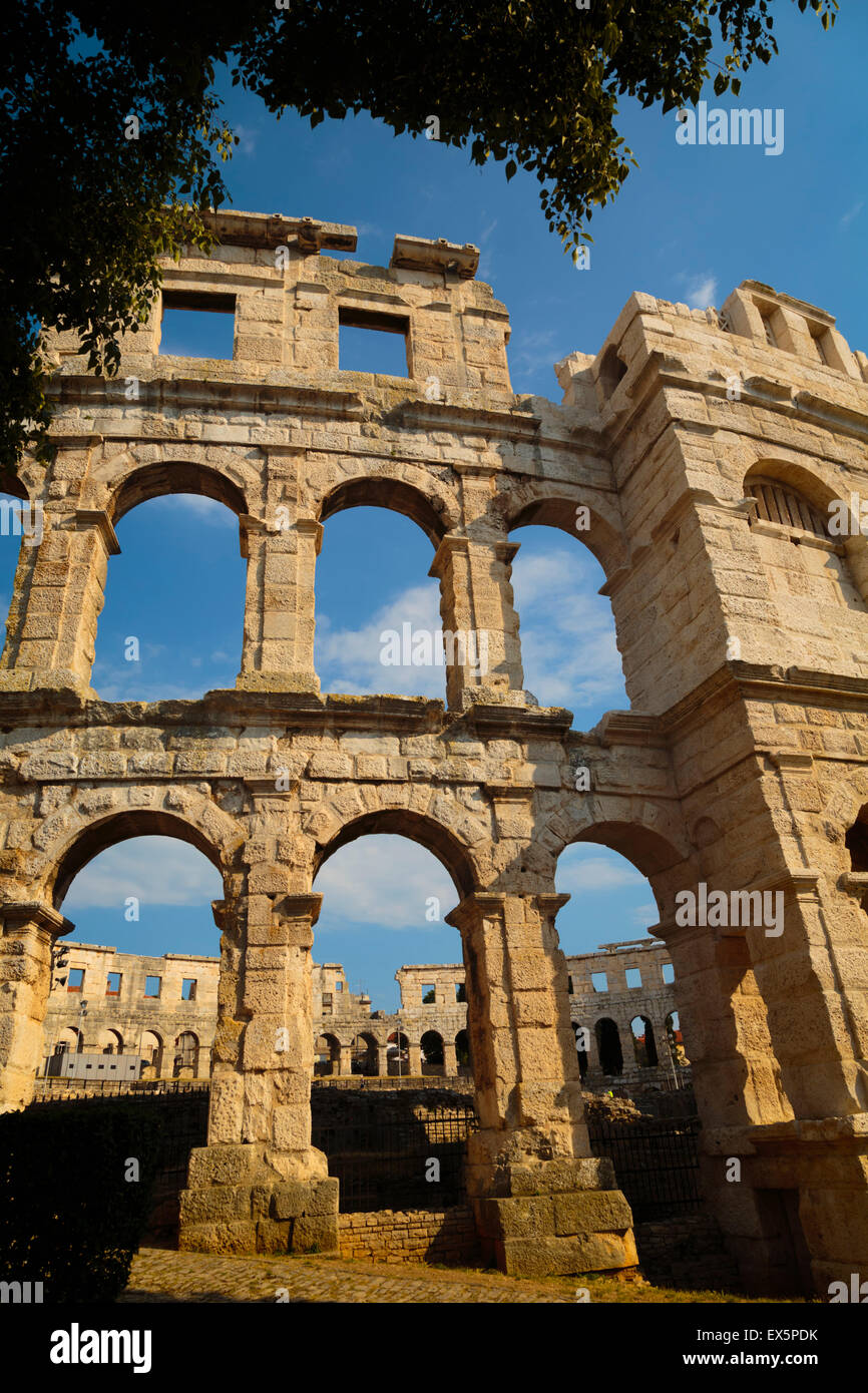 Pula, Istria, Croazia. L' anfiteatro romano. Foto Stock