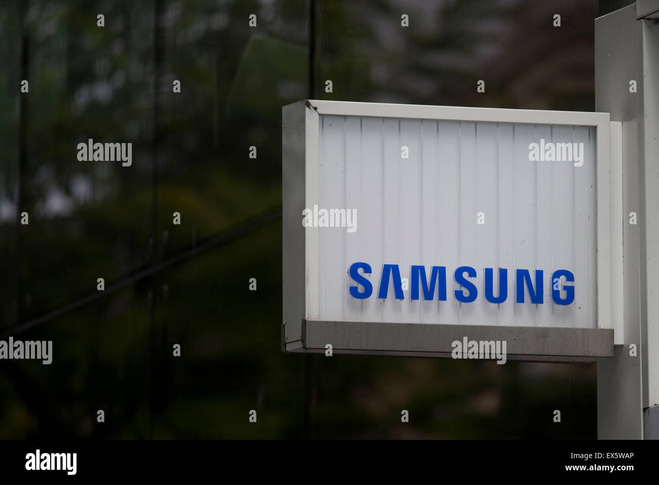 Un Samsung shop segno logo. Foto Stock