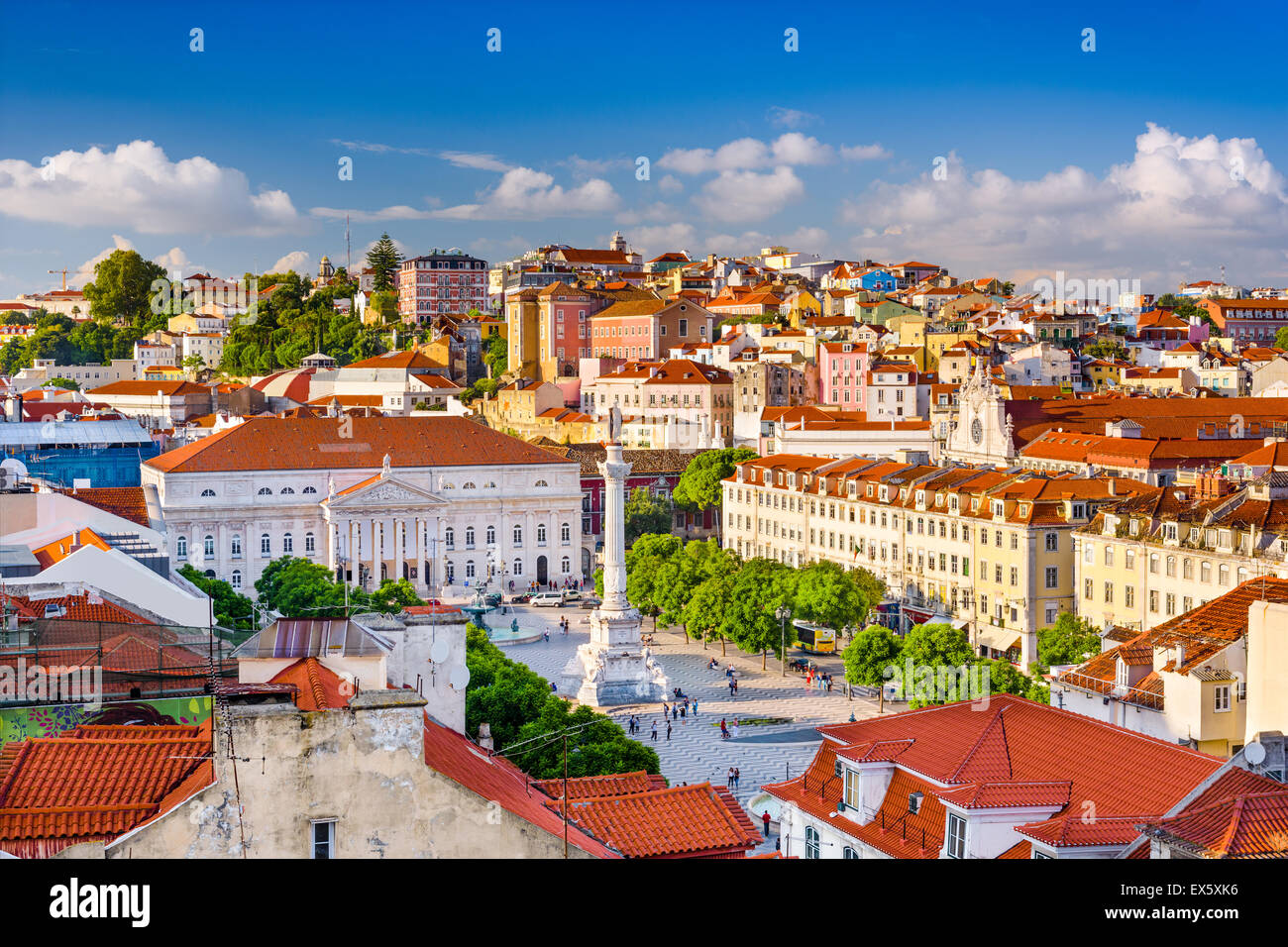 Lisbona, Portogallo skyline vista su Piazza Rossio. Foto Stock