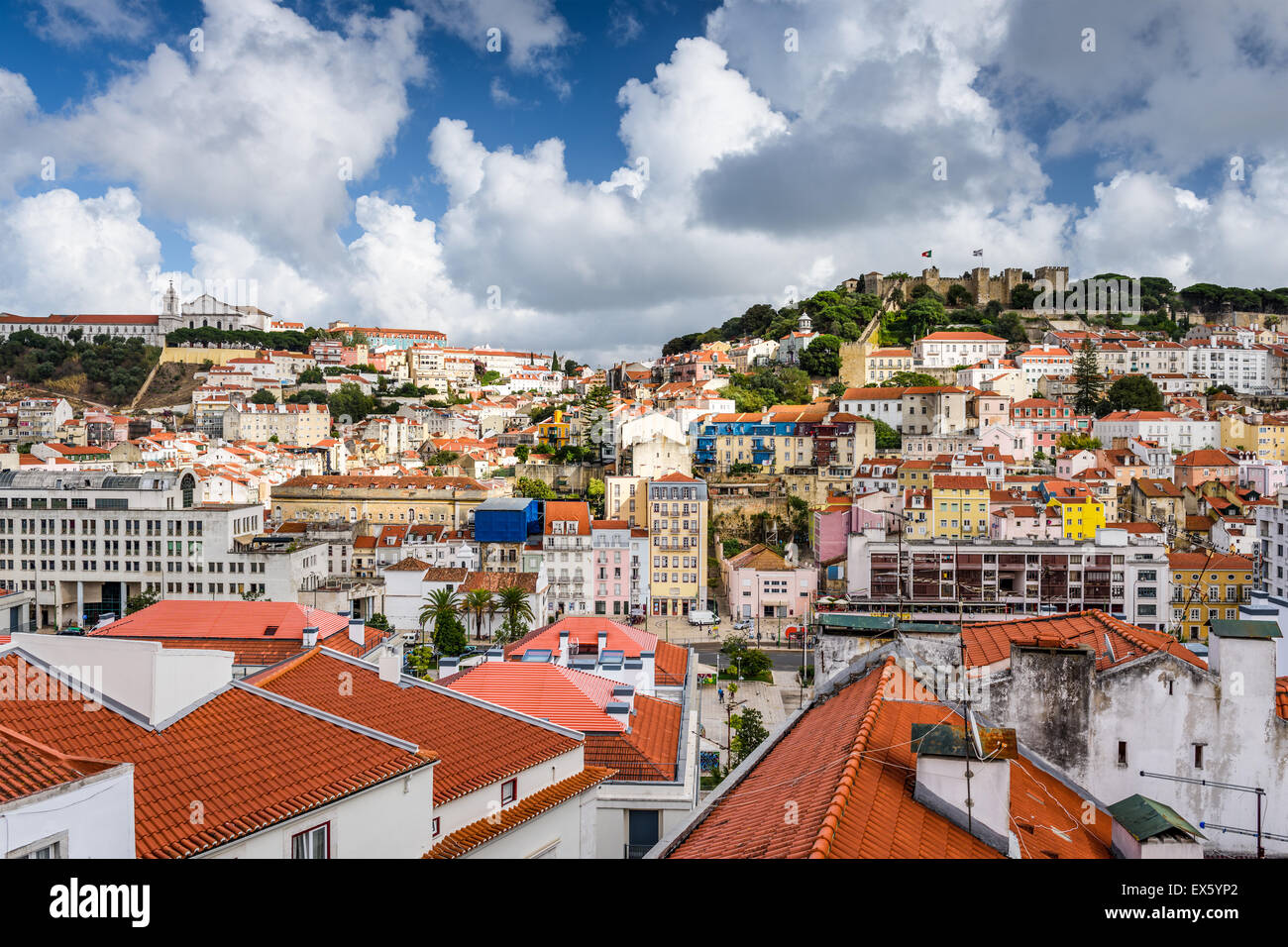 Lisbona, Portogallo città vecchia skyline. Foto Stock