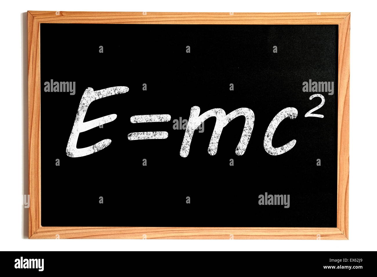 Energia di Einstein formula E=mc2 Testo sulla lavagna con cornice in legno su bianco Foto Stock