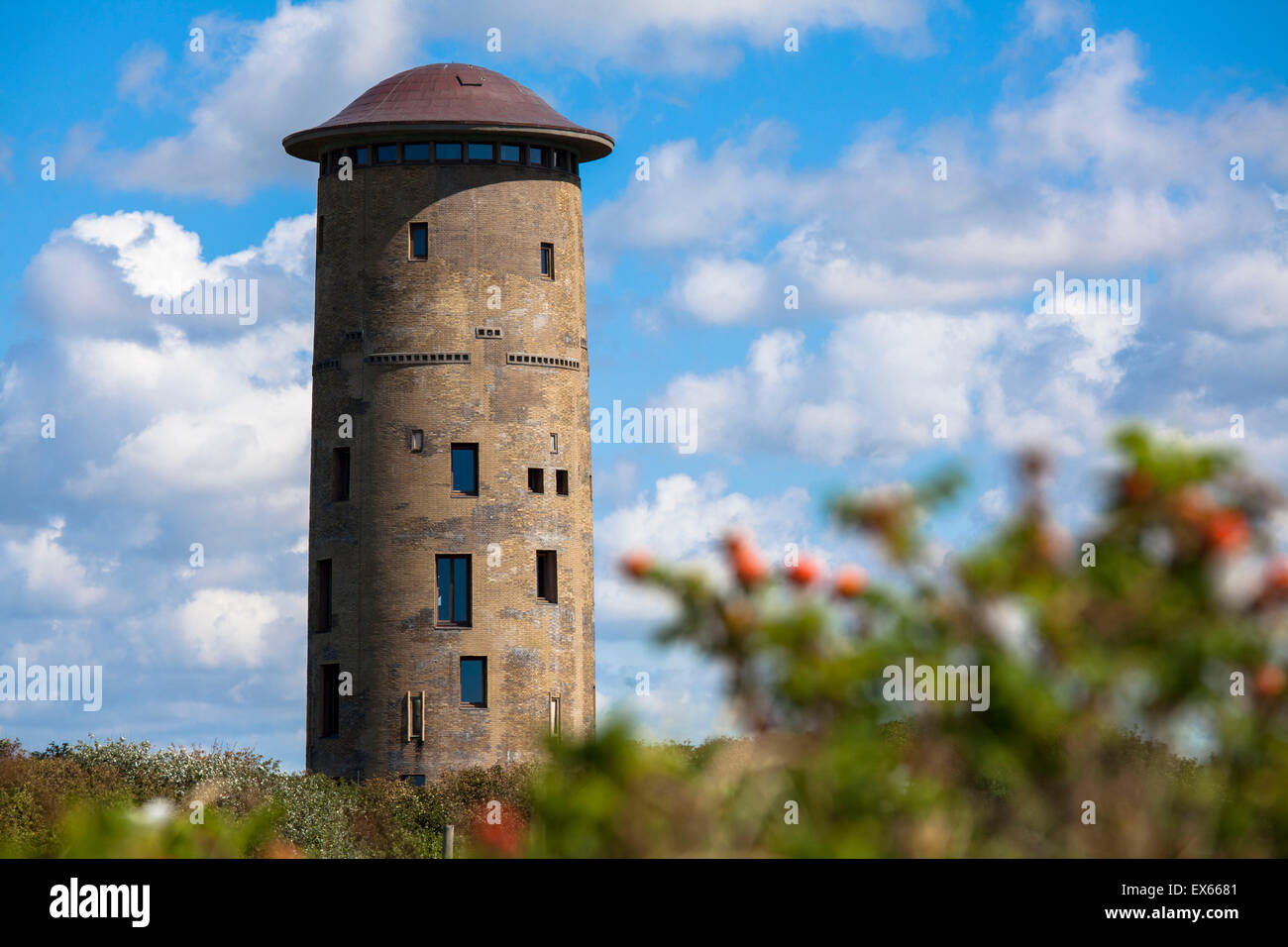 Europa e Paesi Bassi, la vecchia torre di acqua nelle dune in Domburg sulla penisola di Walcheren. Foto Stock