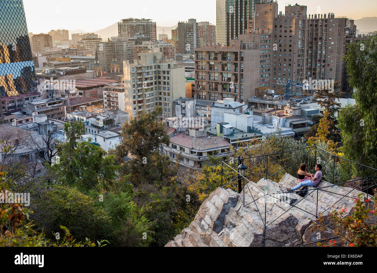 Panorama di Santiago dal Cerro Santa Lucia, parco, Lastarria quartiere, Santiago. Il Cile. Foto Stock