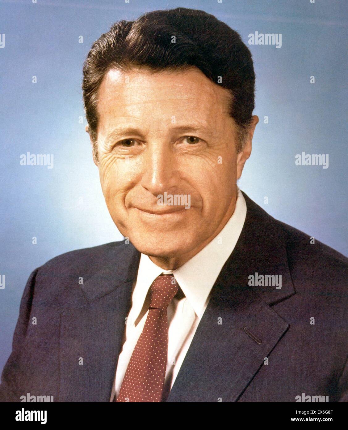 Caspar Weinberger, (1917 - 2006), uomo politico americano e imprenditore. Presidente della California Partito Repubblicano, 1962-68. Il Segretario della Difesa sotto il presidente repubblicano Ronald Reagan dal 1981 al 1987. Foto Stock