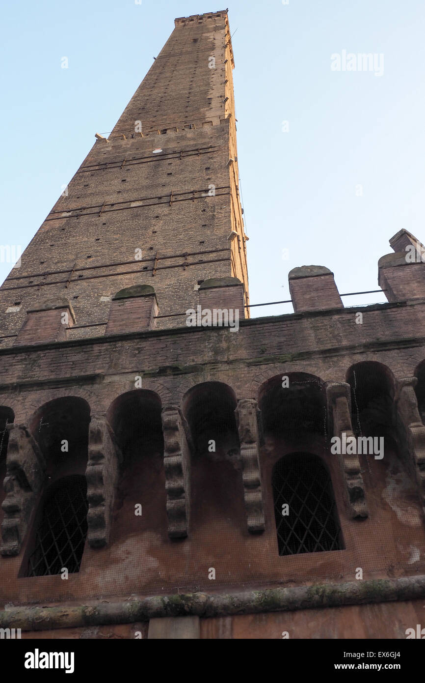 Torre degli Asinelli (Torre degli Asinelli), Bologna. Foto Stock