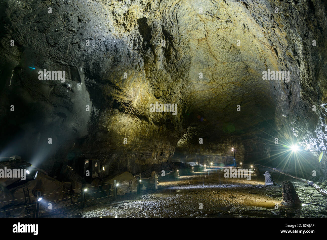 Manjanggul grotta di Jeju Island, Corea. Manjanggul è una delle migliori gallerie di lava nel mondo. Foto Stock