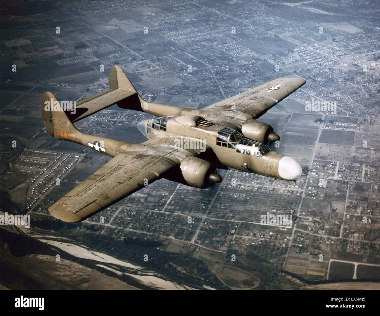 P-61 Black Widow della US Air Force notte 419th Fighter Squadron in volo, circa 1944 Foto Stock