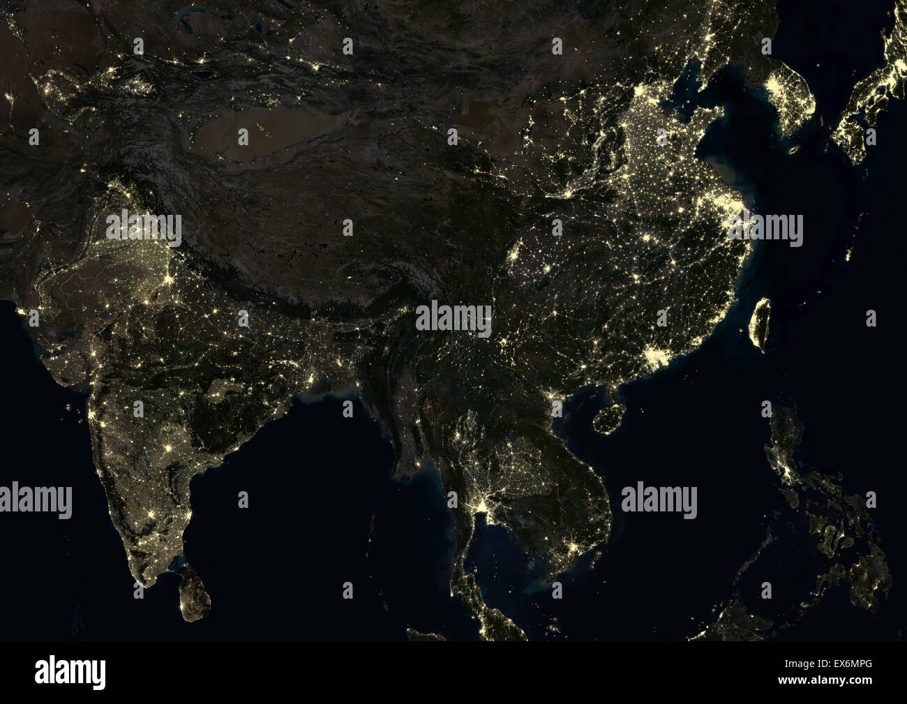 India e Cina durante la notte nel 2012. Questa immagine satellitare mostra urbana e industriale delle luci. Foto Stock
