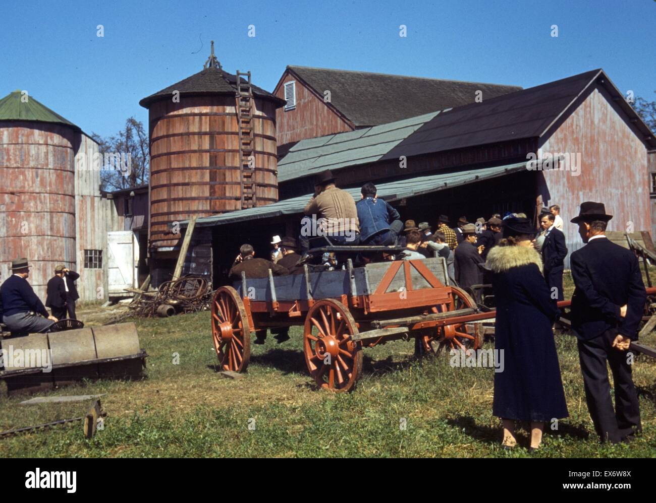 Fattoria d'aste, Derby, Connecticut durante la fine della Grande Depressione dal fotografo Jack Delano (1914-1997). Settembre 1940. Colore. Foto Stock