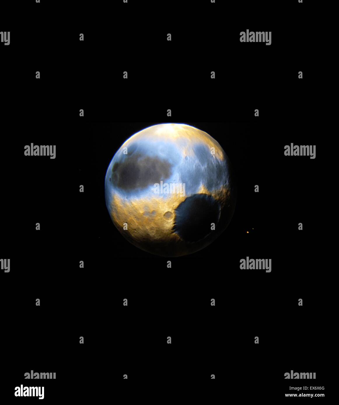 Vista di Plutone, artista della impressione basata su 2015 immagine della NASA. Foto Stock