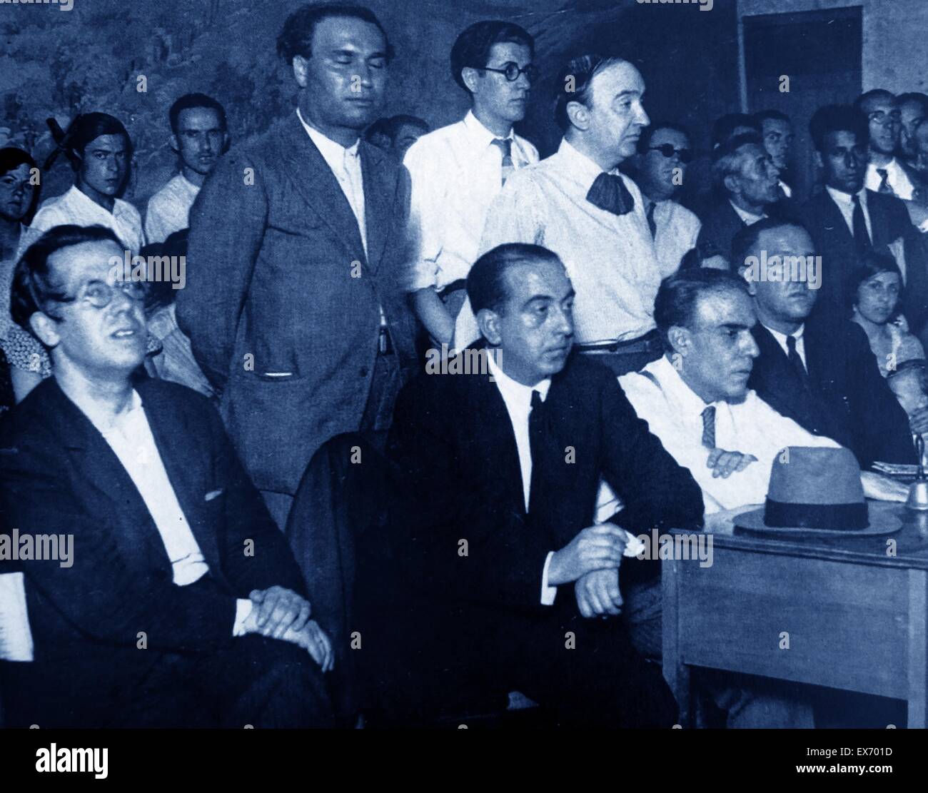 José Bullejos 1899-1975 (seduto a sinistra) il segretario generale del Partito comunista spagnolo dal 1925 al 1932 Foto Stock