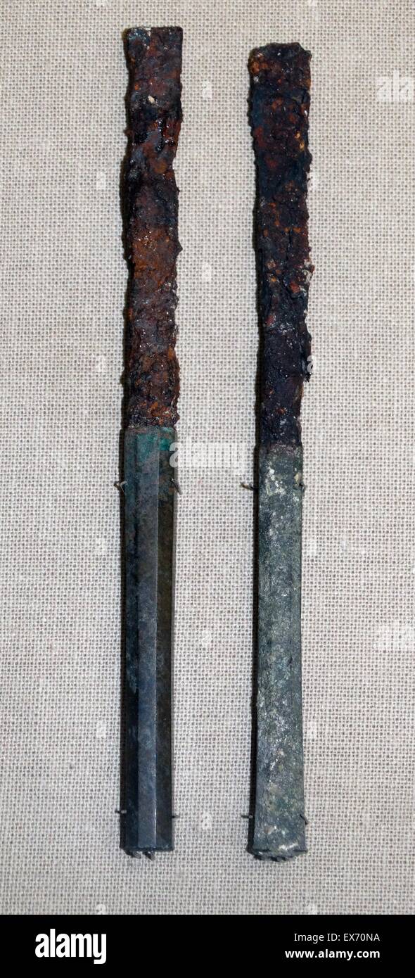Romano strumento chirurgico secolo d.c. due scalpelli ossei Foto Stock