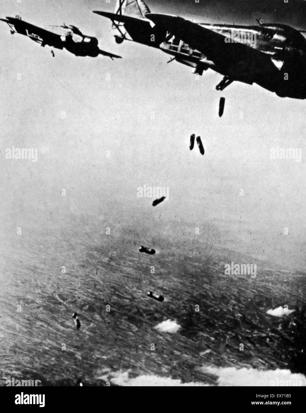 Guerra civile spagnola, aerei italiani bomba posizioni repubblicane in Spagna Foto Stock