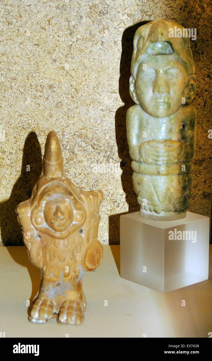 Una ceramica e un aquila Jade warrior; Azteca, annuncio 1300-1521 Foto Stock