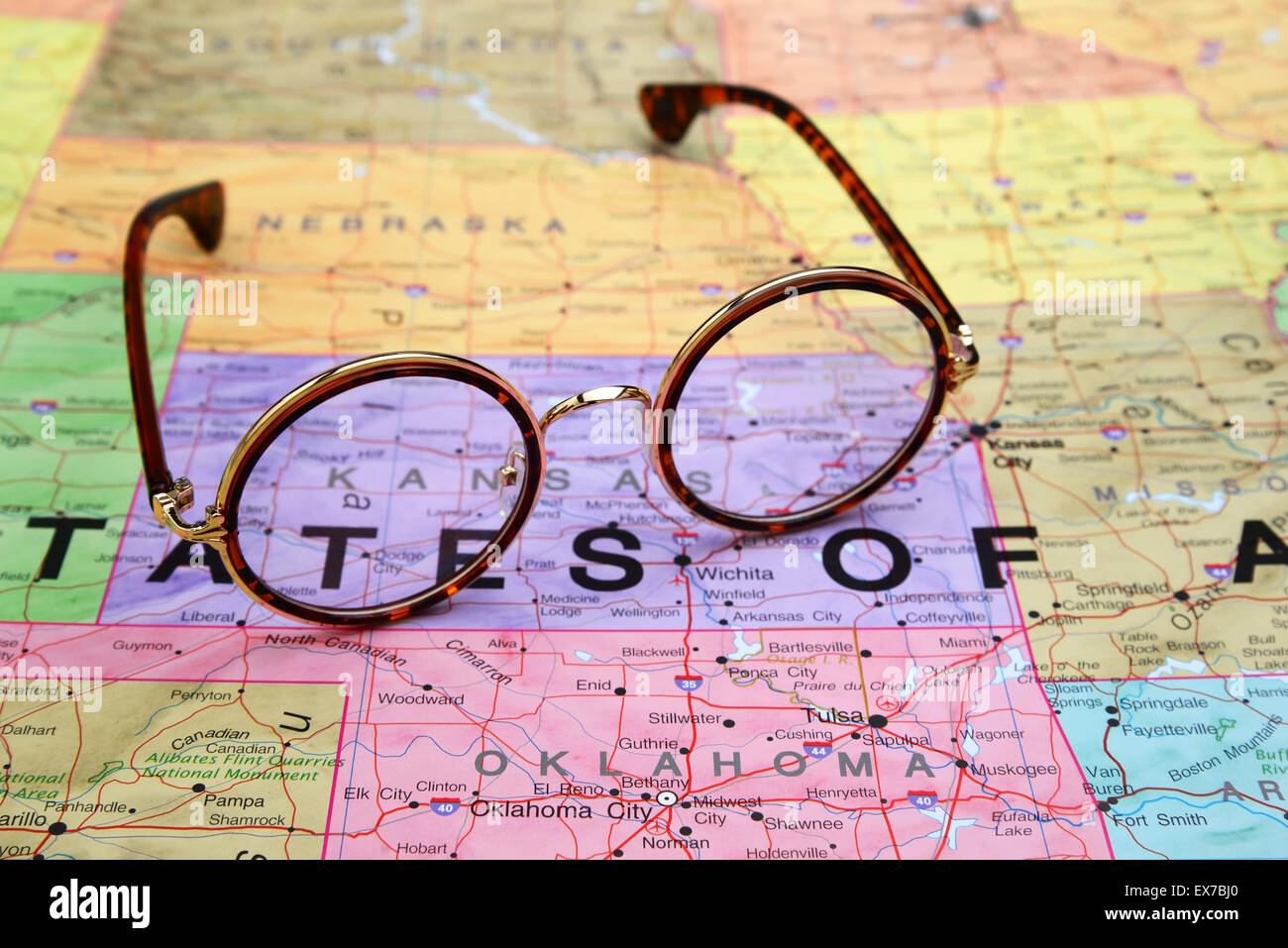 Occhiali su una mappa degli Stati Uniti d'America - Kansas Foto Stock