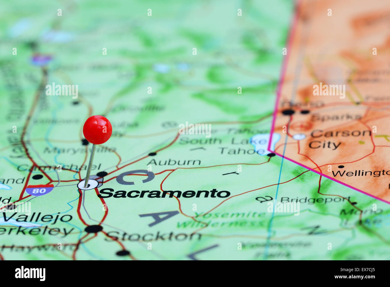Sacramento imperniata su una mappa degli STATI UNITI D'AMERICA Foto Stock