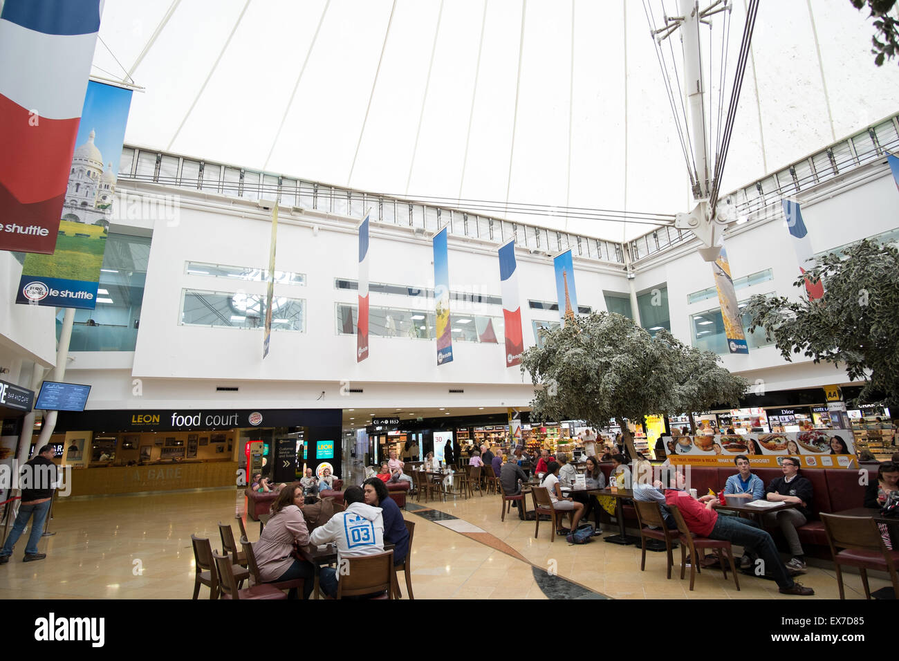 Interno dell'Eurotunnel Terminal in Folkestone, Inghilterra Foto Stock