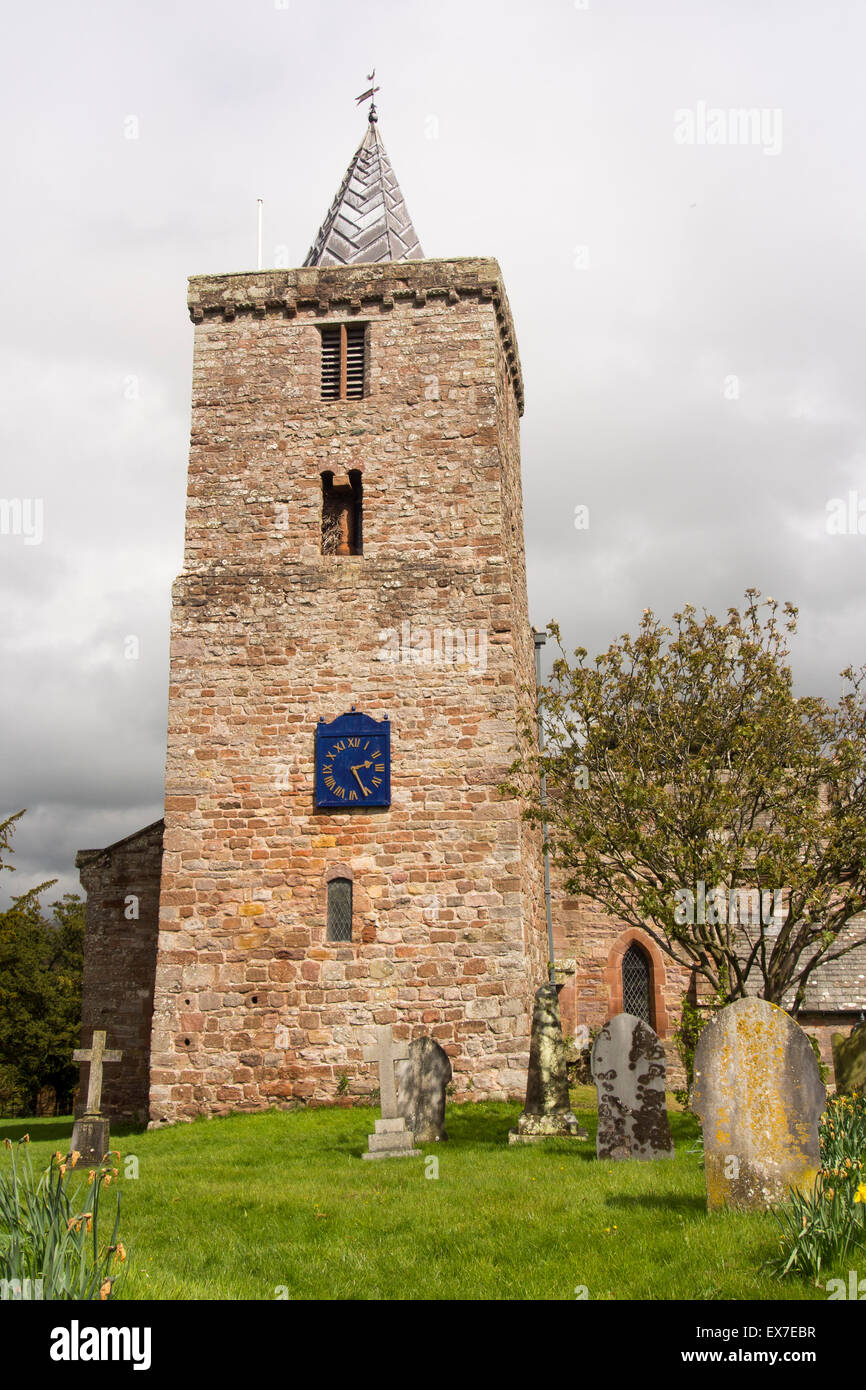 Chiesa di San Lorenzo in Morland, nella valle di Eden è il più antico edificio abitato in Cumbria. Essa ha il solo anglo-Saxon torre in Cumbria e risale a circa il 1041. Foto Stock