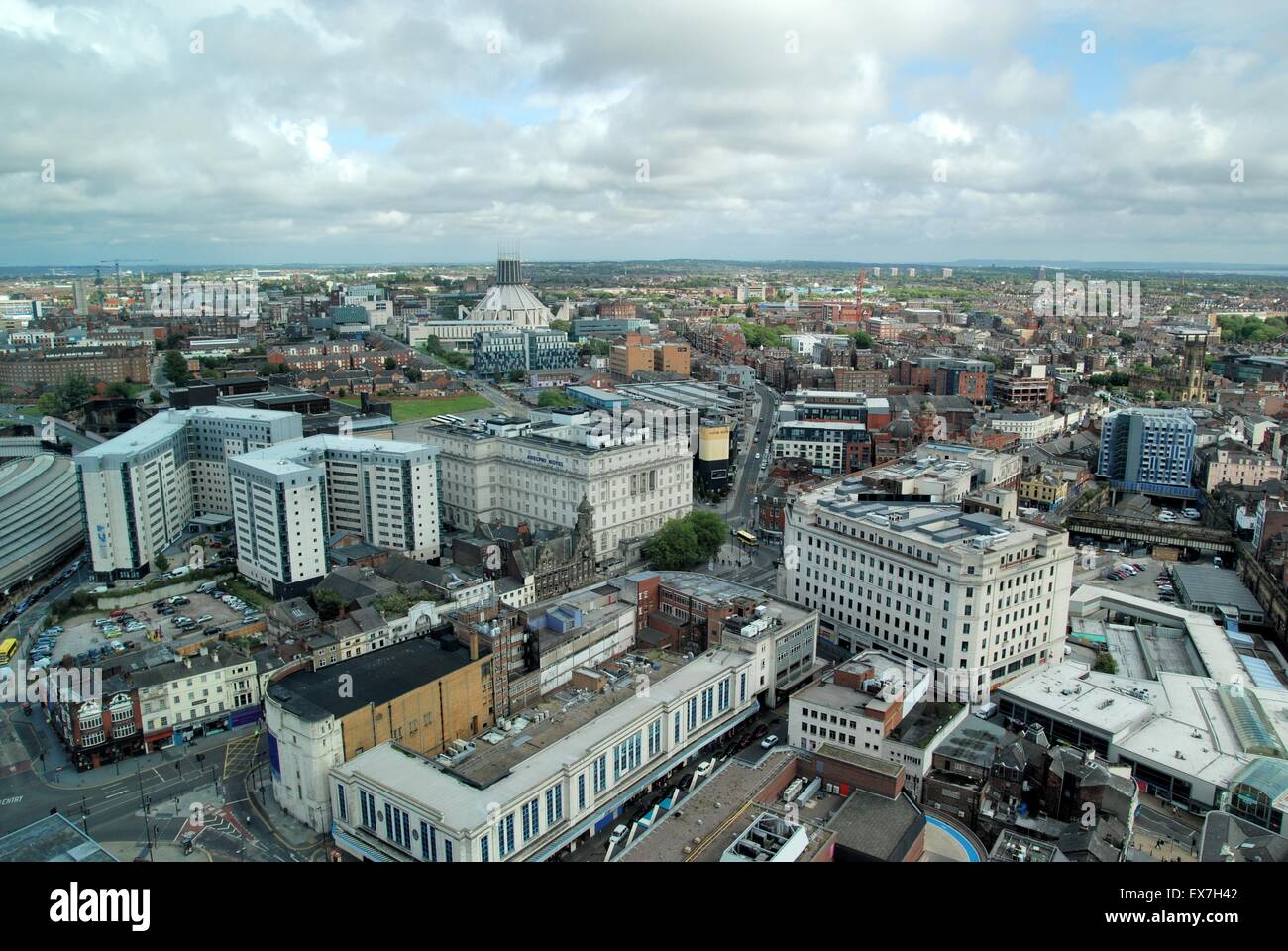 Skyline della città di Liverpool dalla cima della radio City Tower Foto Stock