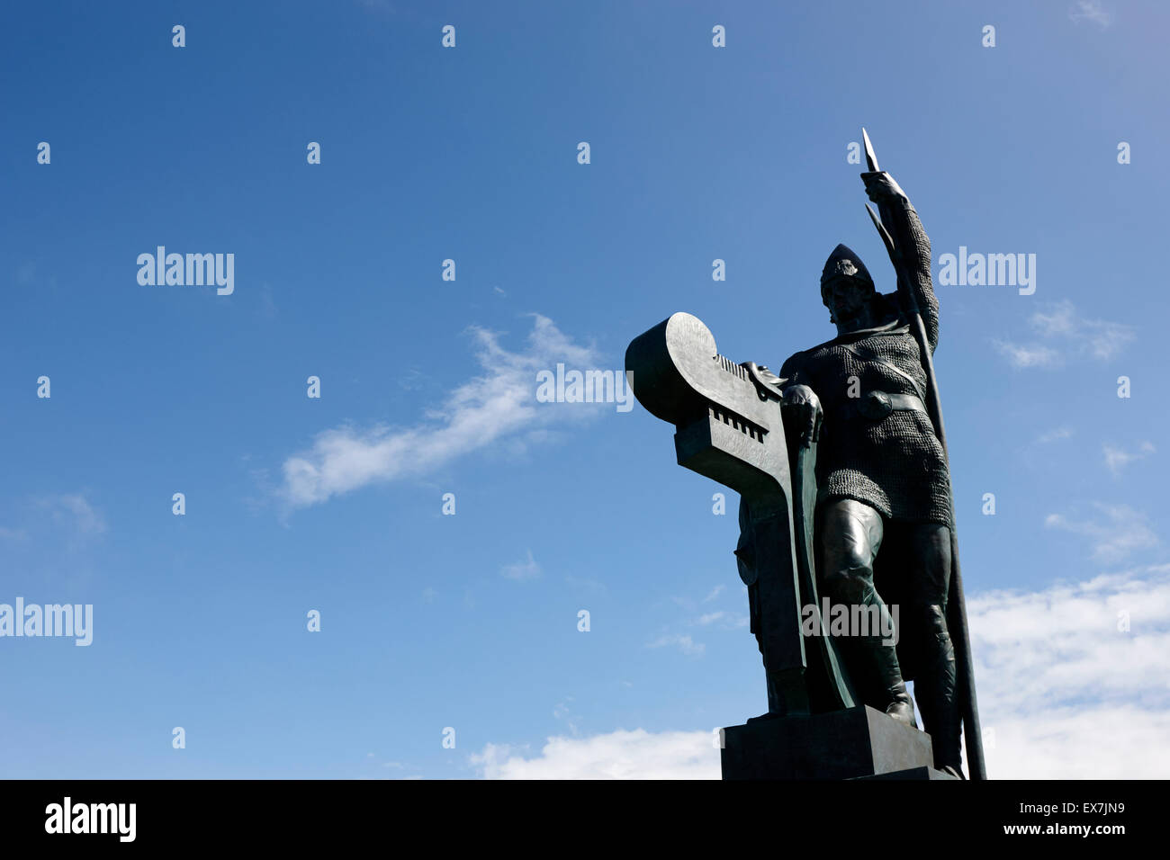 Statua di ingolfur arnarson il primo colonizzatore reykjavik Islanda Foto Stock