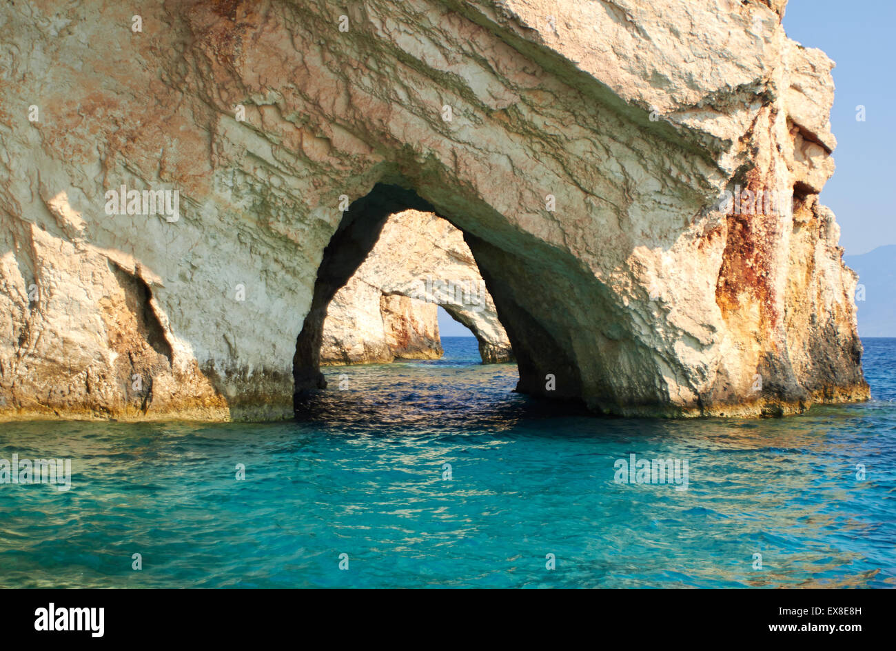 Grotte blu a bright giornata soleggiata Zante Grecia Foto Stock