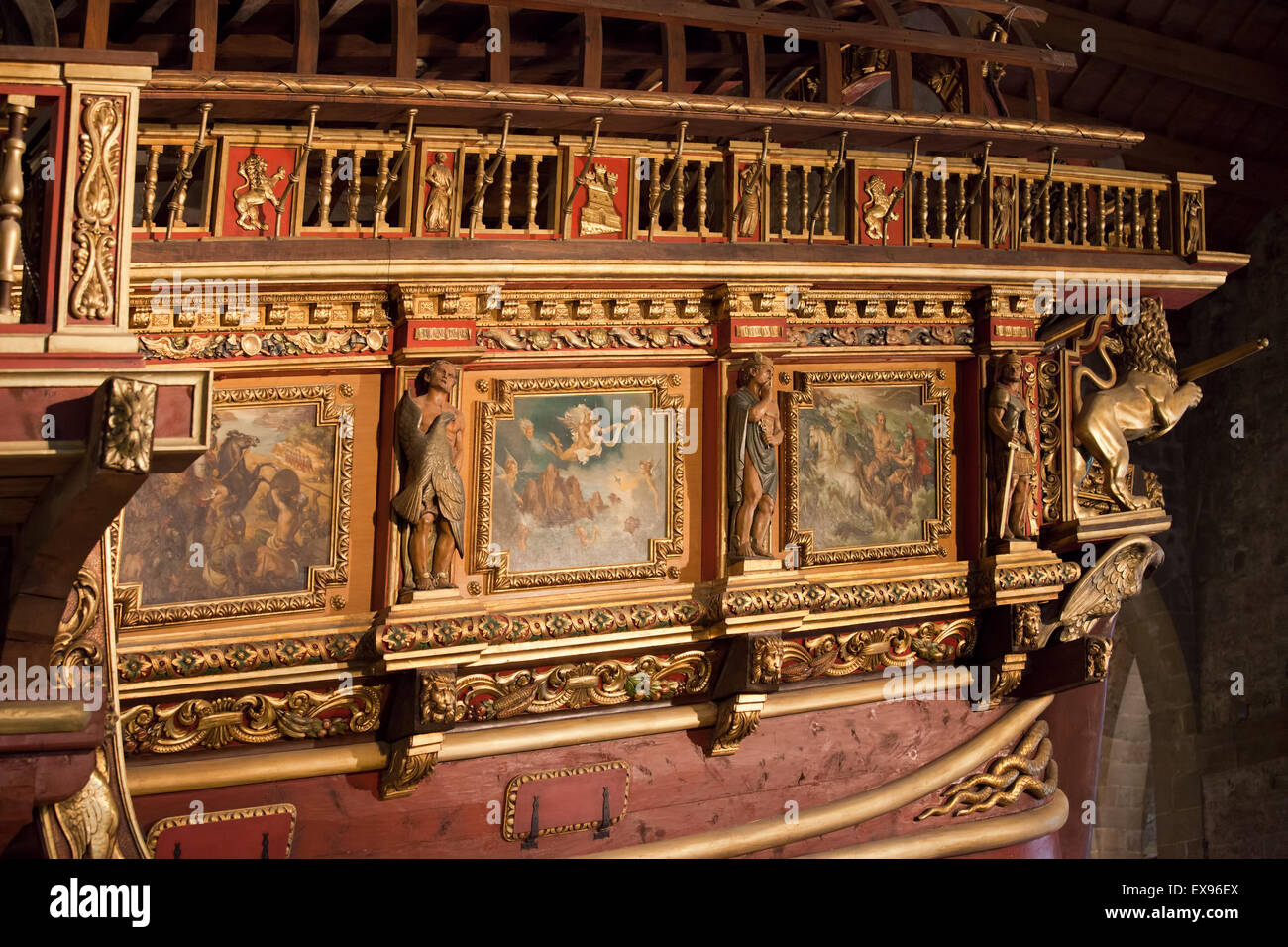 Barcellona Museo Marittimo (Museu Maritim), ornamenti dorati sulla royal galley di Giovanni d'Austria stern, Catalogna, Spagna Foto Stock