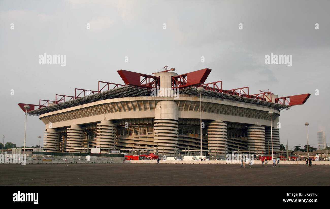 Inter ac milan stadium san immagini e fotografie stock ad alta risoluzione  - Alamy