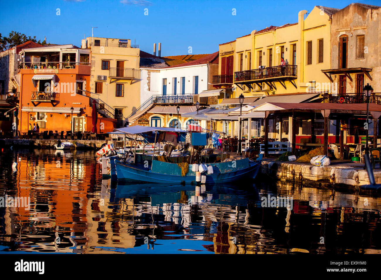 Porto di creta rethymno immagini e fotografie stock ad alta risoluzione ...