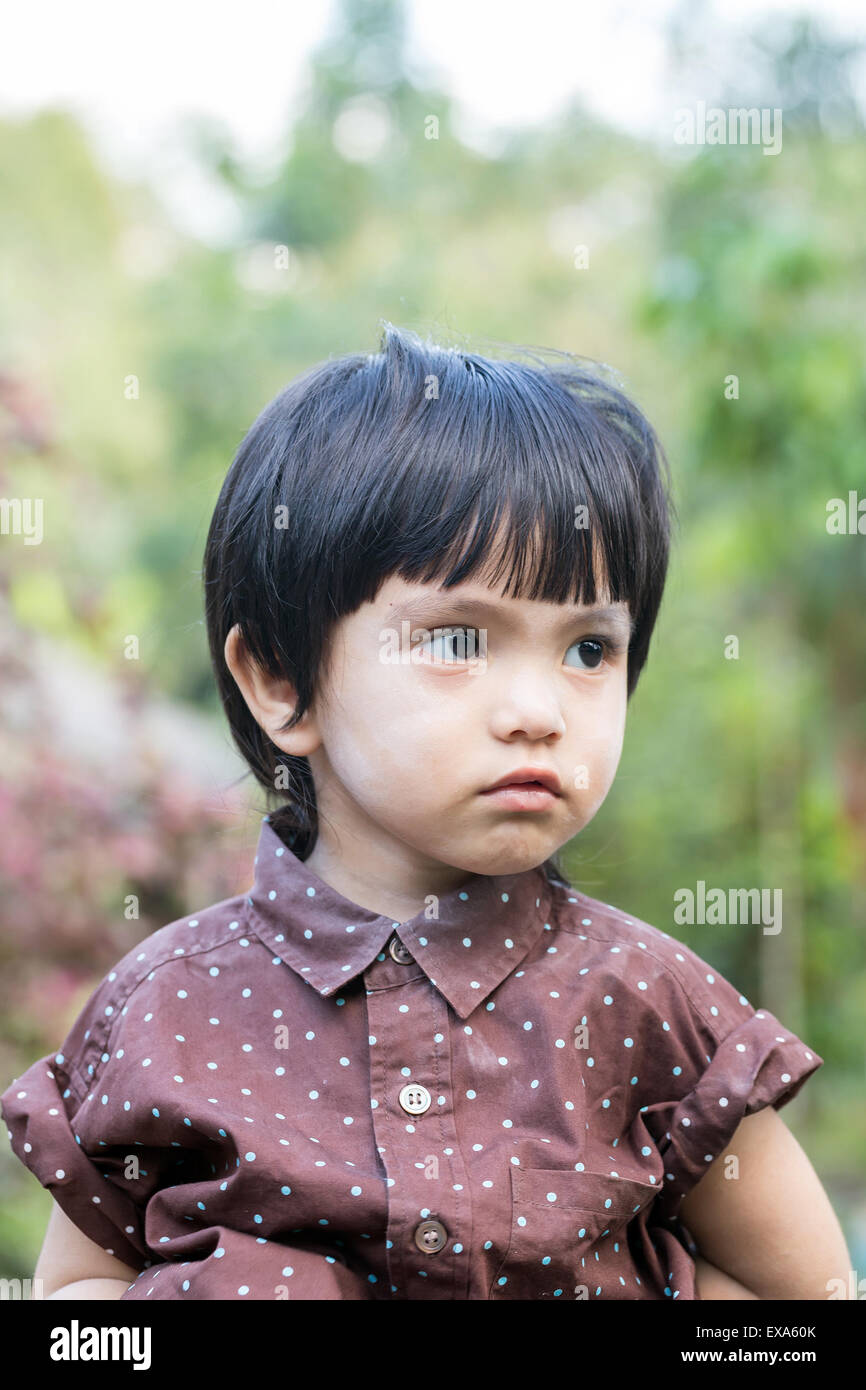 Ritratto di Asian carino piccolo ragazzo Foto Stock