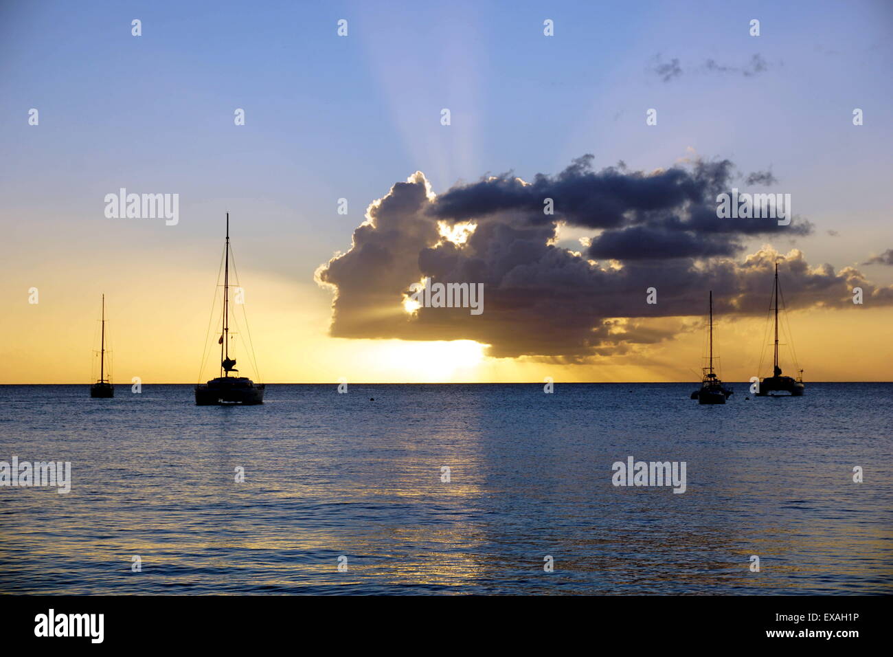 Tramonto, Saint Kitts e Nevis, Isole Sottovento, West Indies, dei Caraibi e America centrale Foto Stock