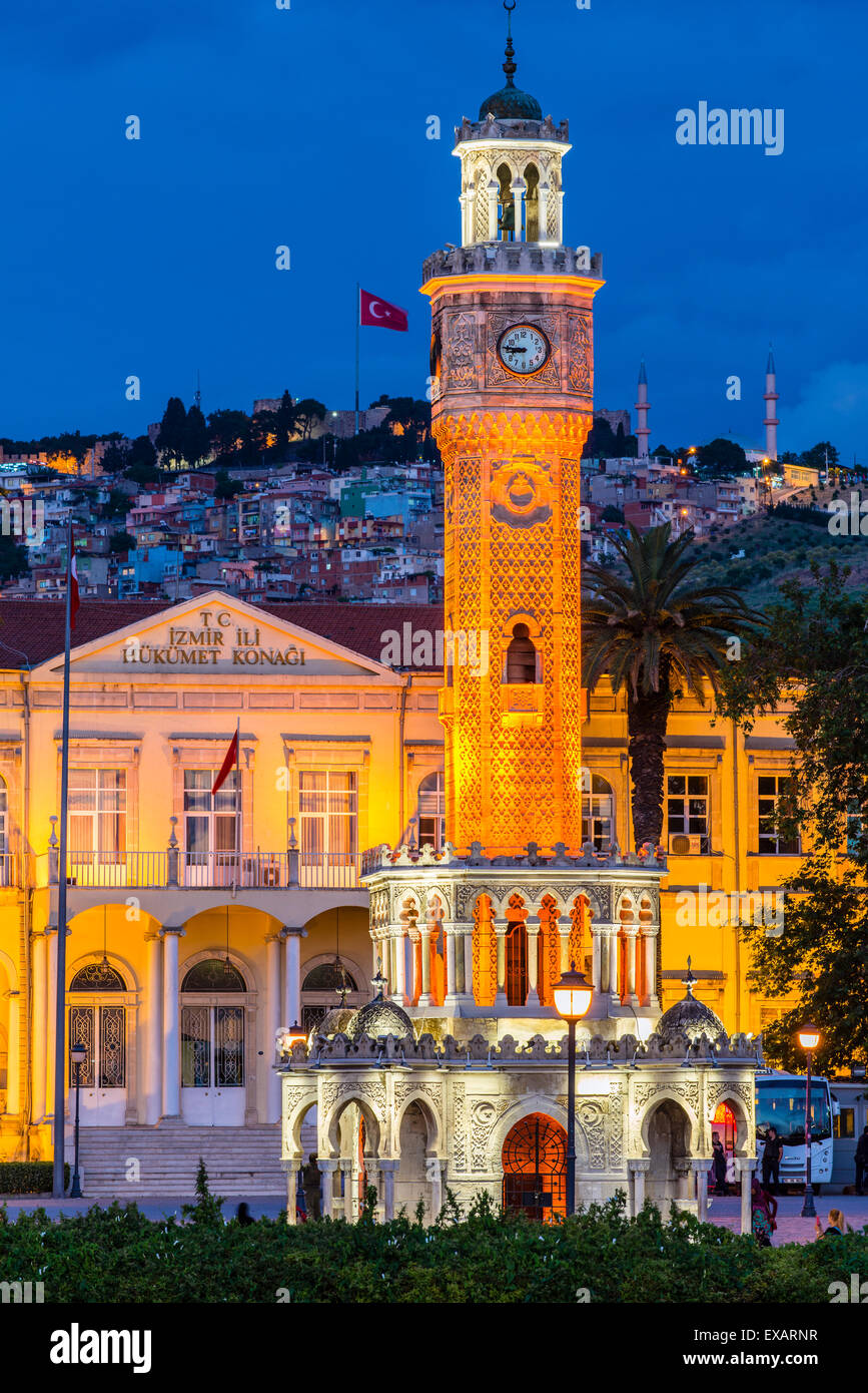 Konak Clock Tower, la piazza Konak, Izmir, Turchia Foto Stock