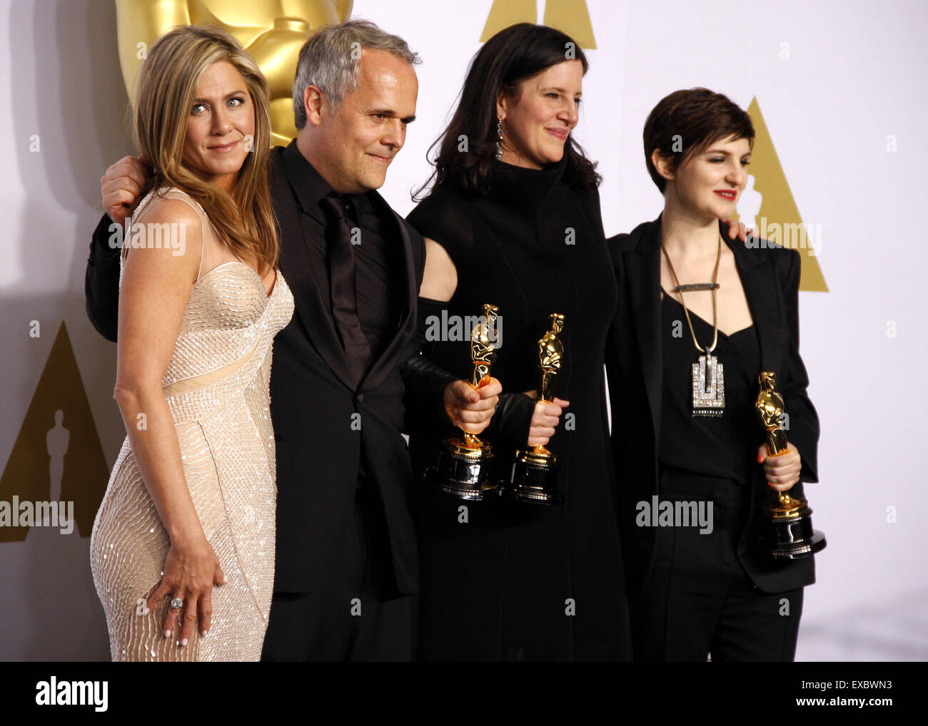 Jennifer Aniston, Mathilde Bonnefoy, Laura Poitras e Dirk Wilutzky al 87th annuale di Academy Awards - Press Room. Foto Stock
