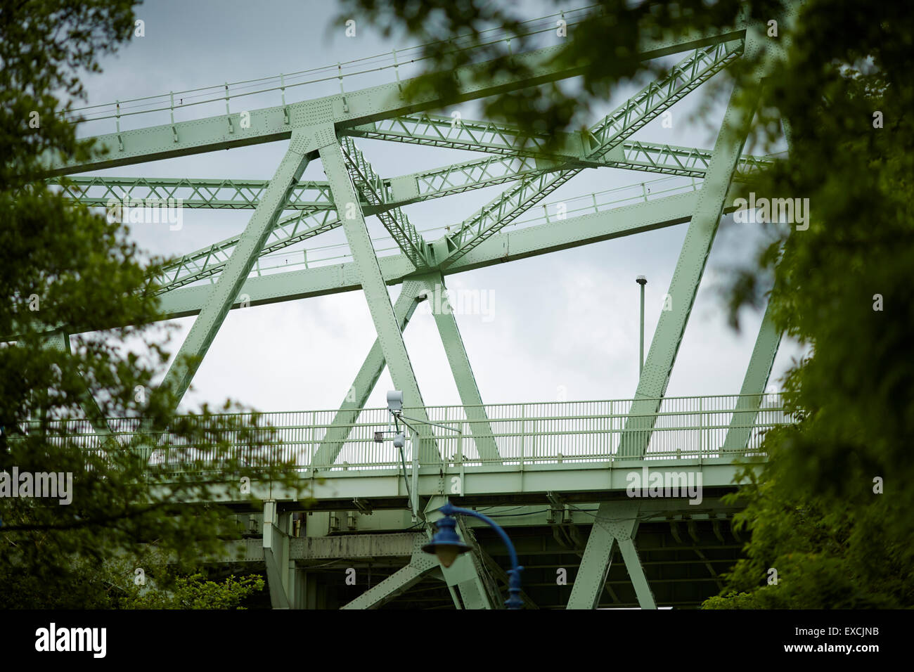 Runcorn è una città industriale e un carico porto in Halton, Cheshire, Regno Unito. Foto di architetto livings abitazioni di proprietà case pro Foto Stock