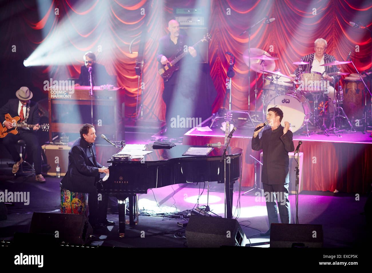 Jools Holland big band evento a Blackpool il giardino d'inverno per la BBC television show Marc Almond, ospite speciale come Jools Hollan Foto Stock