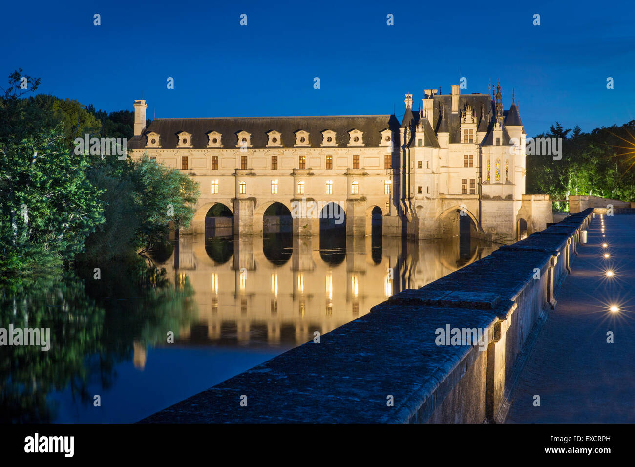 Twilight su Chateau de Chenonceau nella Valle della Loira, Centro Francia Foto Stock
