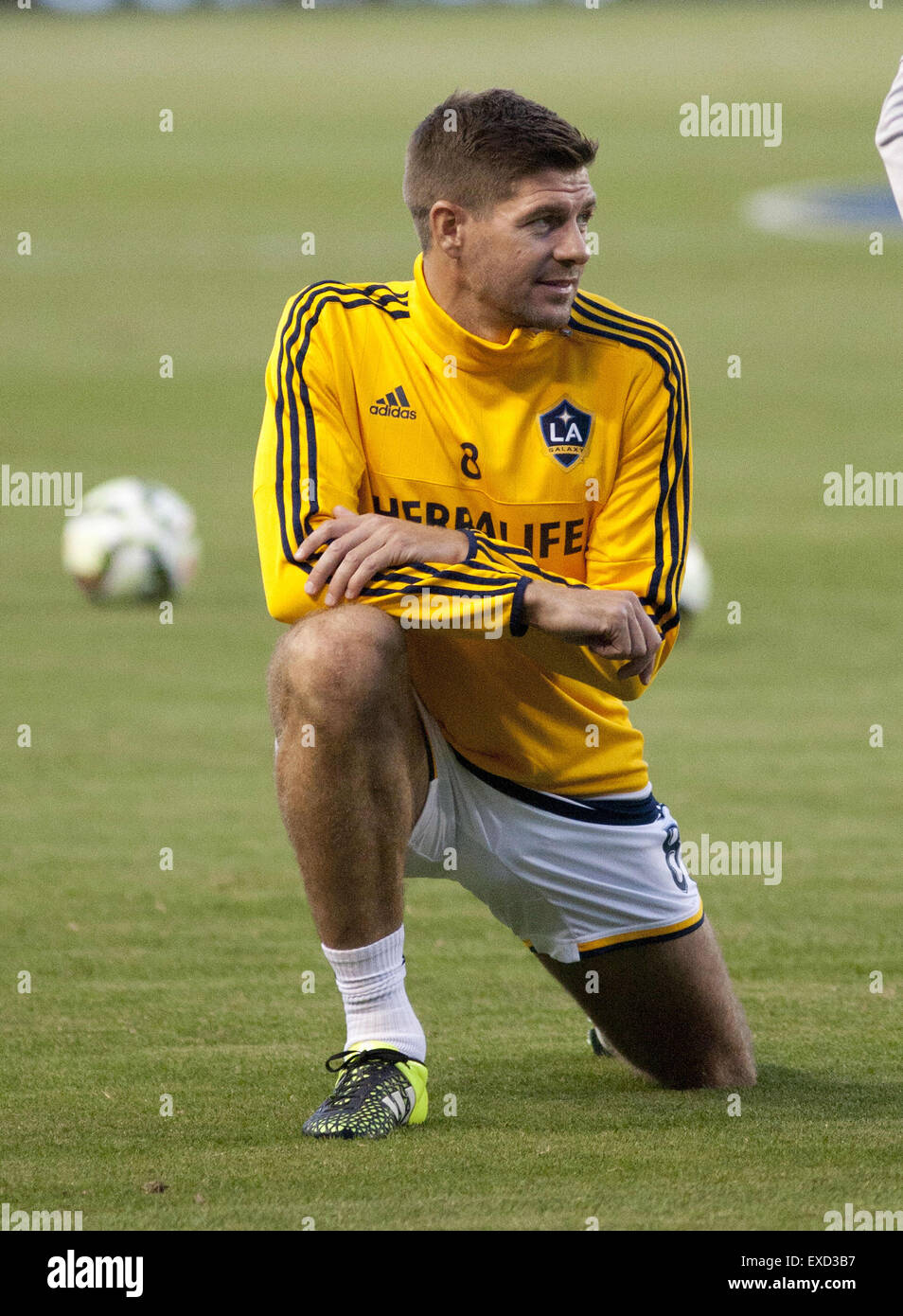 Carson, California, Stati Uniti d'America. 11 Luglio, 2015. Los Angeles Galaxy (8) Steven Gerrard pronti per la partita amichevole contro il Club America al fuso a snodo mozzo Center sabato 11 luglio 2015 a Carson, California.ARMANDO ARORIZO. Credito: Armando Arorizo/Prensa Internacional/ZUMA filo/Alamy Live News Foto Stock