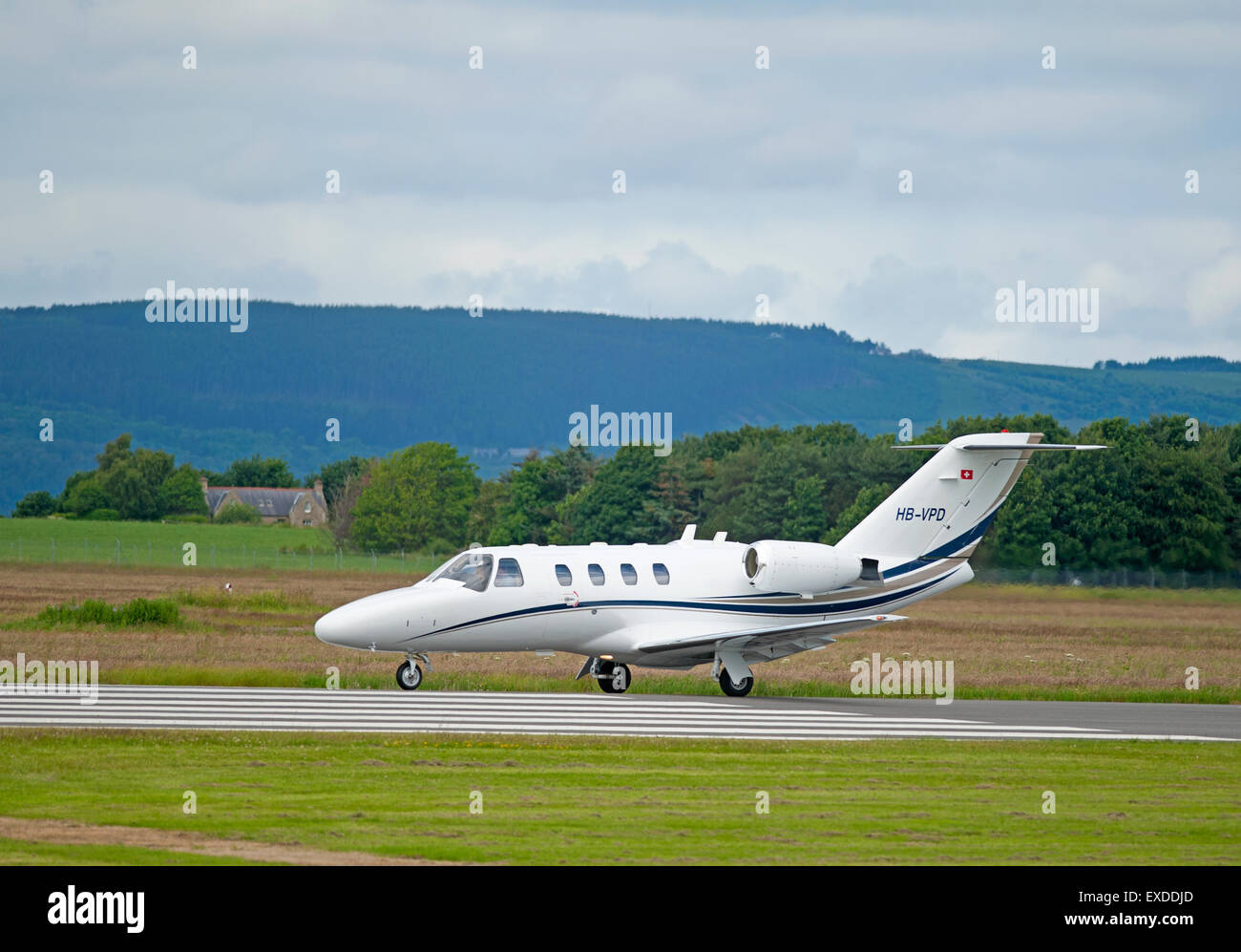Cessna Citation CJ1 525 piccole imprese private jet aerei in arrivo a Inverness Scozia. SCO 9938. Foto Stock