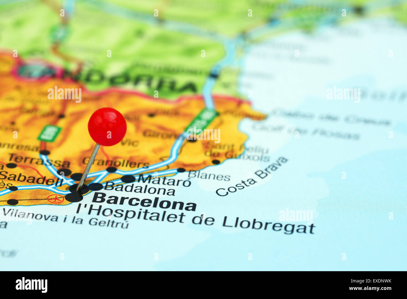 Barcellona imperniata su una mappa di Europa Foto Stock