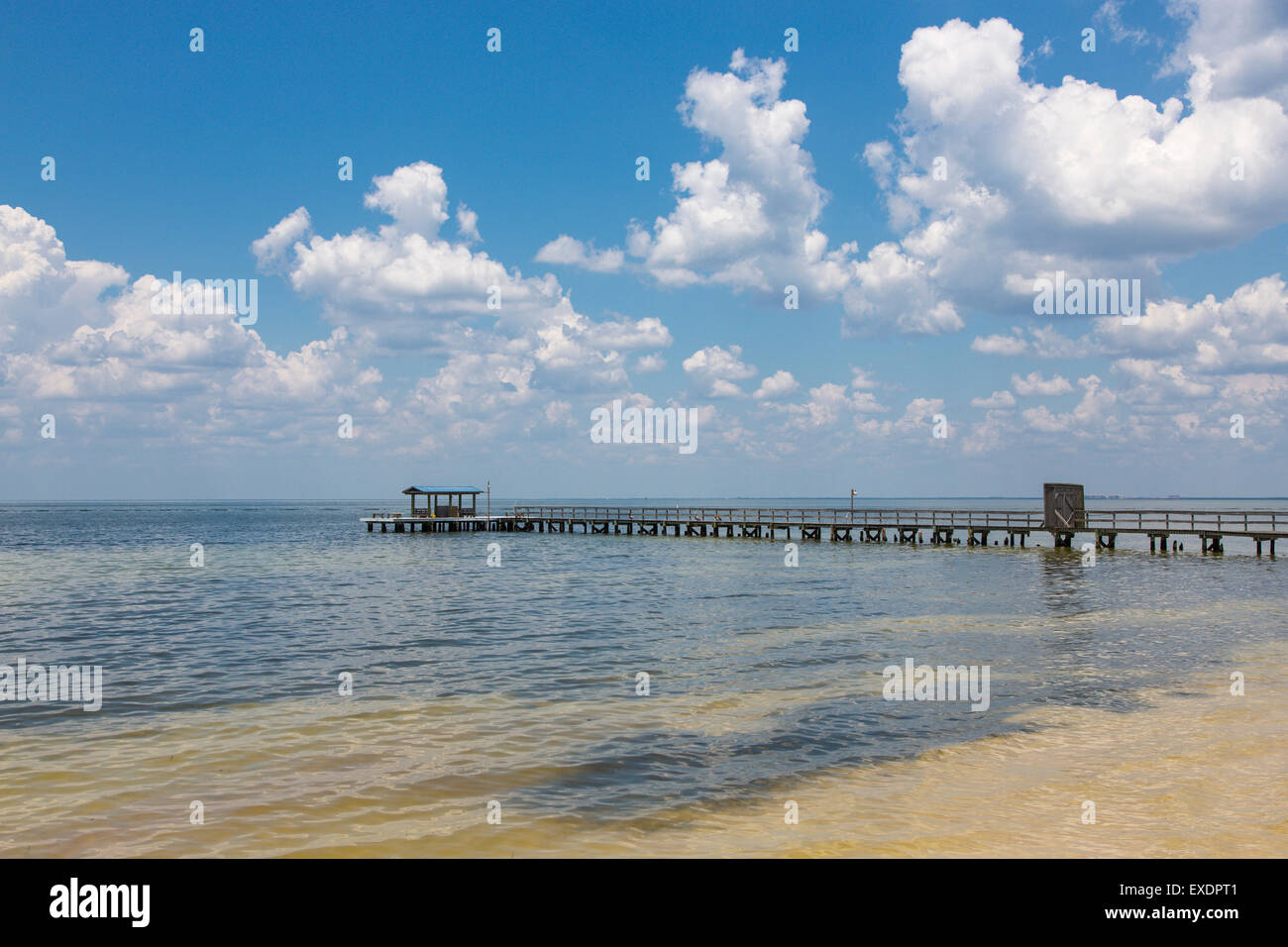 Pier sul Golfo del Messico in Bokeelia su Pine Island Florida Foto Stock