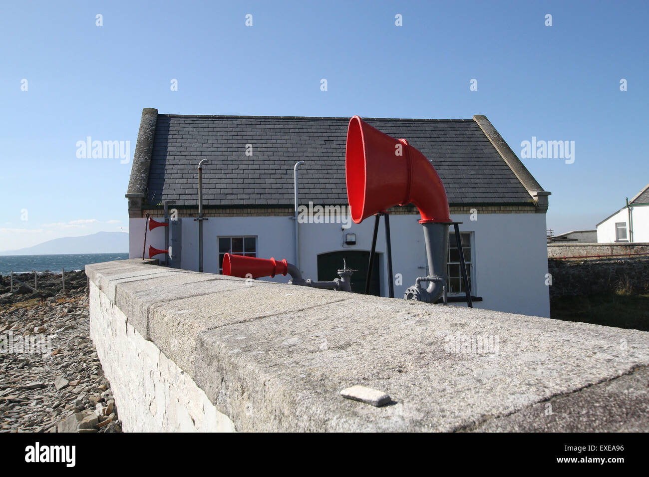 Foghorns presso il St John's Point Lighthouse contea di Down Irlanda del Nord Foto Stock